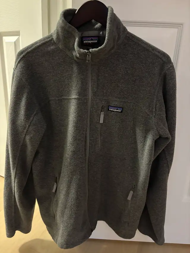 men’s Patagonia Synchilla in Men's in Markham / York Region - Image 2