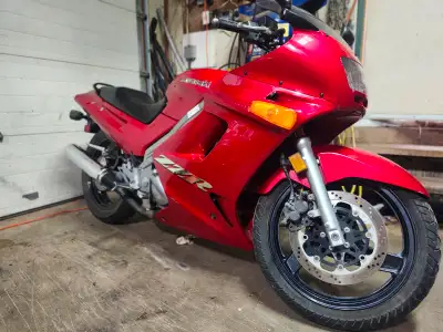 250cc twin In great shape runs good new battery oil and filter just changed .could use a new set of...