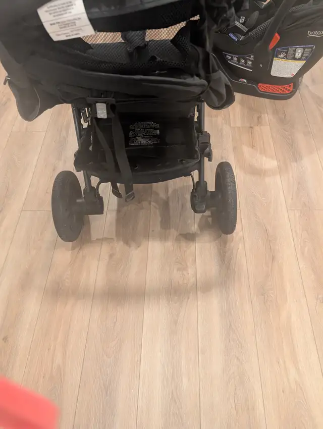 Britax Stroller in Strollers, Carriers & Car Seats in Ottawa - Image 4