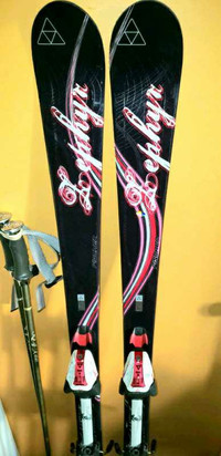 Skis alpin Fischer *Vision Zephyr* 155 cm + bâtons k2. 