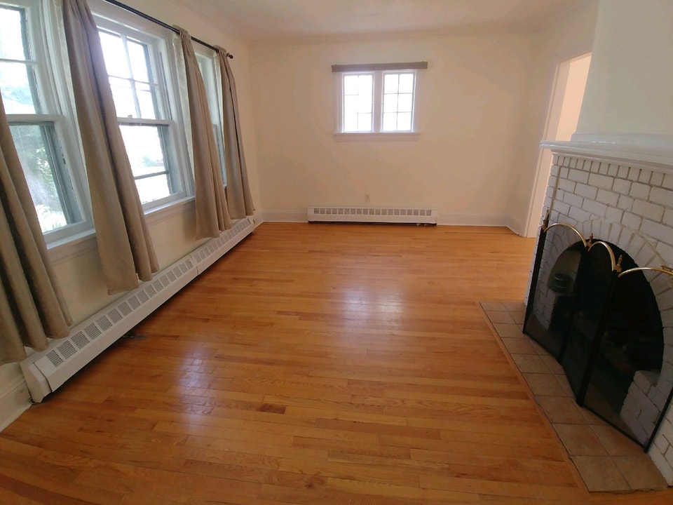 SOUTH END: Easy WalkBus/Drive to Hospitals/Universities/Shopping 2