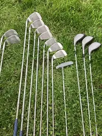 Ladies RH Golf Clubs, Complete Set, Bag & Pull Cart