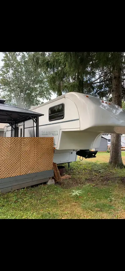 Selling our 2003 Titanium 5th wheel in Kelsey’s trailer park on Charleston Lake. Located on a season...