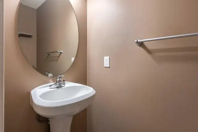 2-Bedroom, 3-Bathroom Townhome for Rent in High River