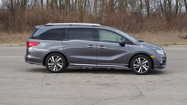 2020 Honda Odyssey EX with extended warranty 50,000 obo in Cars & Trucks in Winnipeg