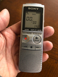 Sony Digital Voice Recorder Model ICD-BX700