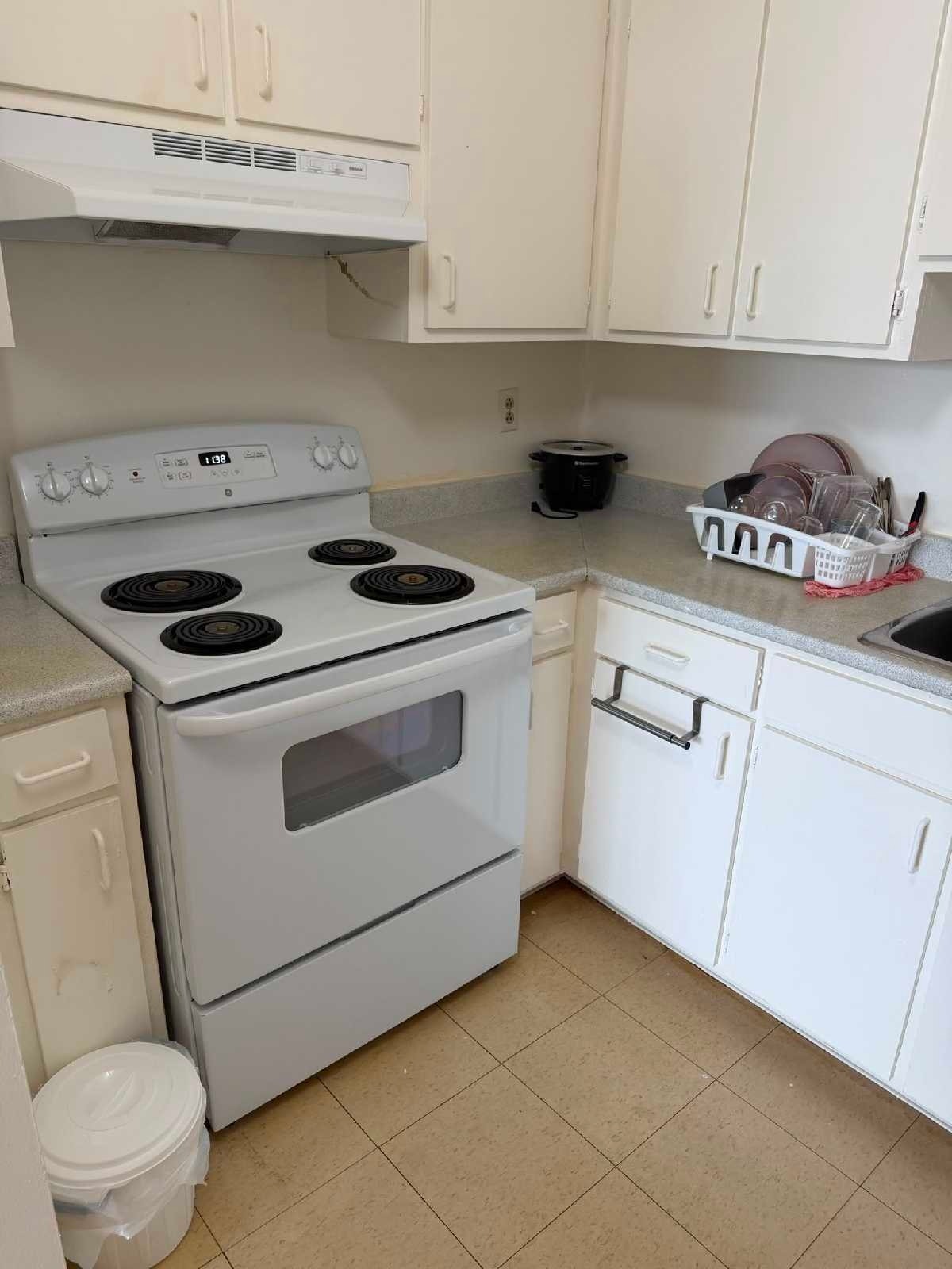 2569 Bd Perron — photo 1