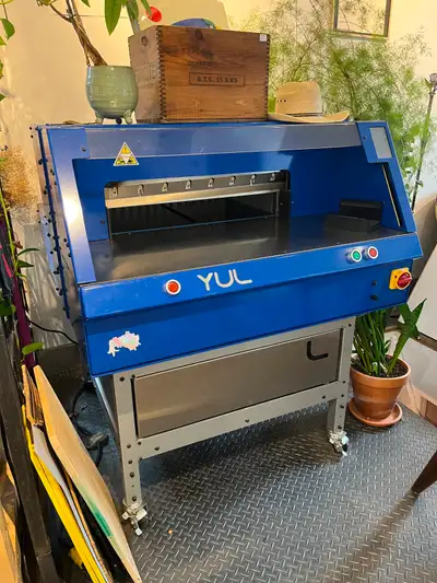 YUL technologies 26.5'' automatic cutter - fits a 36'' door!, View more