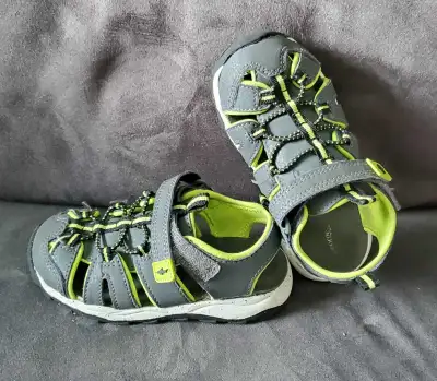 size 9 kids sandals, View more