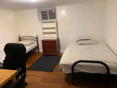 Shared Basement room avaialble for rent - Immediate