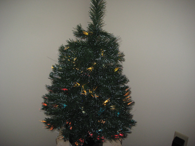 Fibre optic xmas tree in Holiday, Event & Seasonal in Peterborough - Image 4
