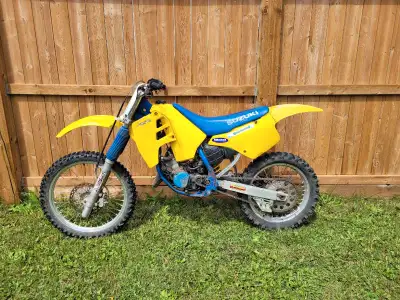 *$1,800 if picked up soon* Suzuki rm125 Runs, drives and stops as it should Everything works All gea...