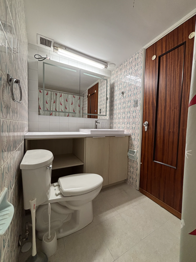 Short Term Rental 1-Bedroom Condo, Gym Pool, Plateau Mont Royal, View more