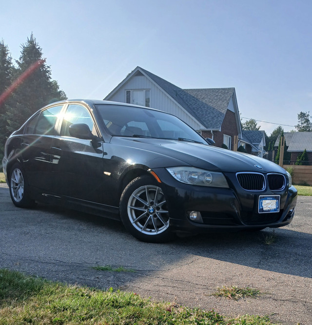 2011 BMW 323i in Cars & Trucks in Markham / York Region