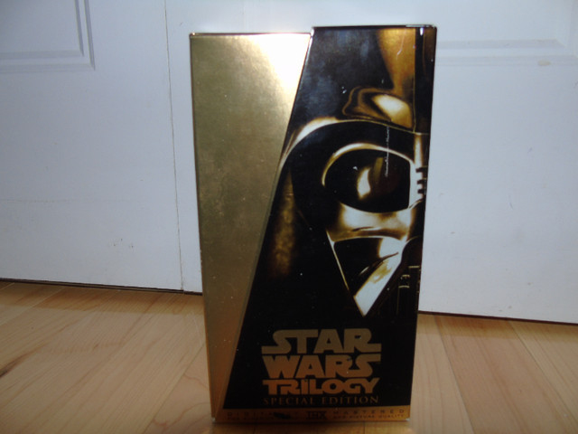 VHS Trilogie Guerre des Étoiles en français (Star Wars) dans CD, DVD et Blu-ray  à Ville de Montréal - Image 2