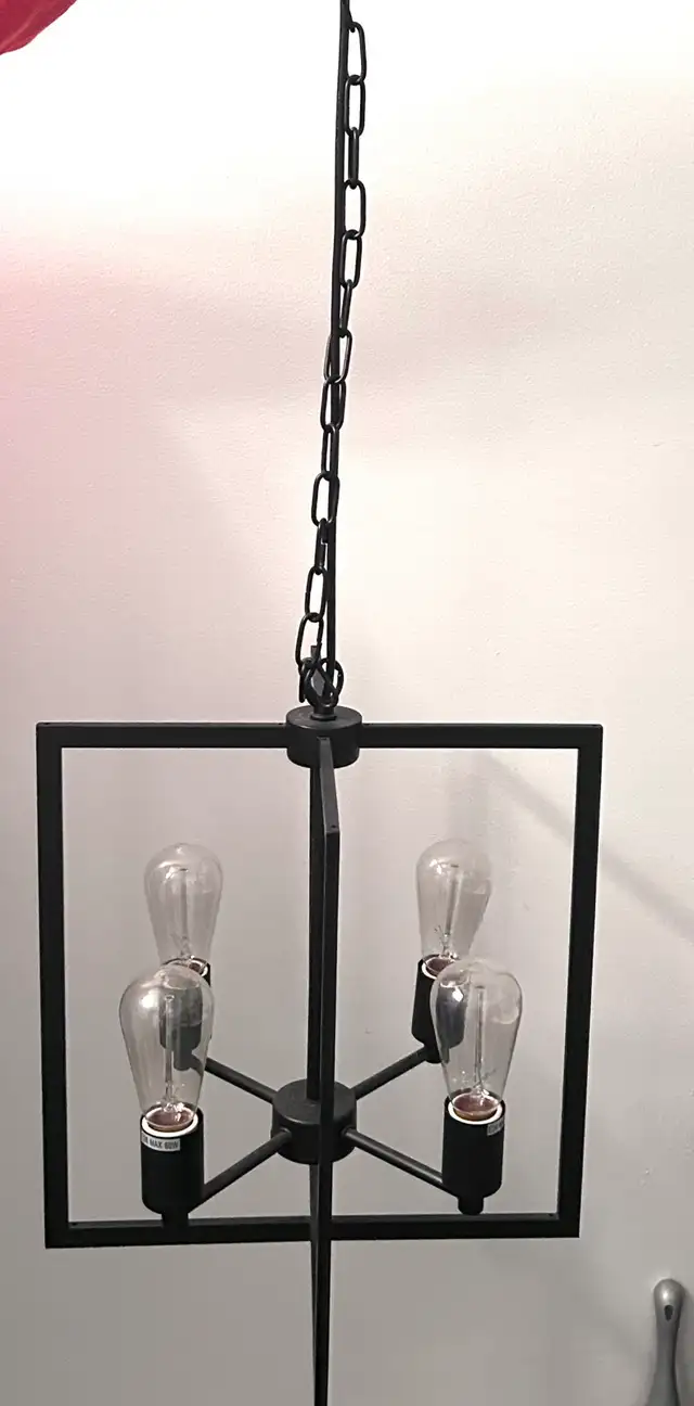 Luminaire suspendu en métal pour salle à dîner,  4 ampoules del in Indoor Lighting & Fans in Laval / North Shore - Image 2