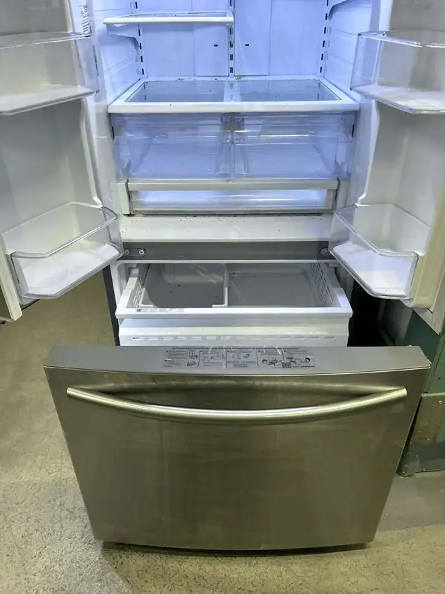 Samsung Fridge stove washer and dryer set  in Refrigerators in City of Montréal - Image 4