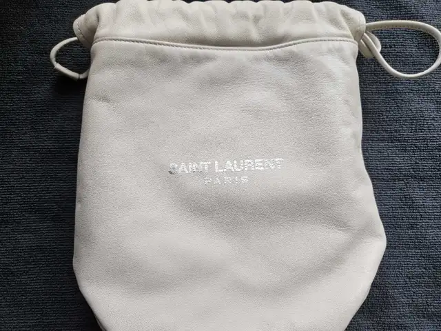 YSL Crossbody Bag in Women's - Bags & Wallets in City of Toronto - Image 2