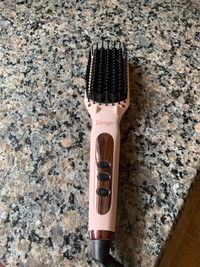 L’ange Le Vite Ceramic Straightening Brush