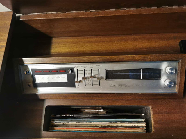 Sears Electrohome Record, 8-track, and AM/FM in General Electronics in Calgary - Image 2
