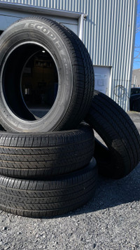 4 pneus 195/65R15 Bridgestone Ecopia