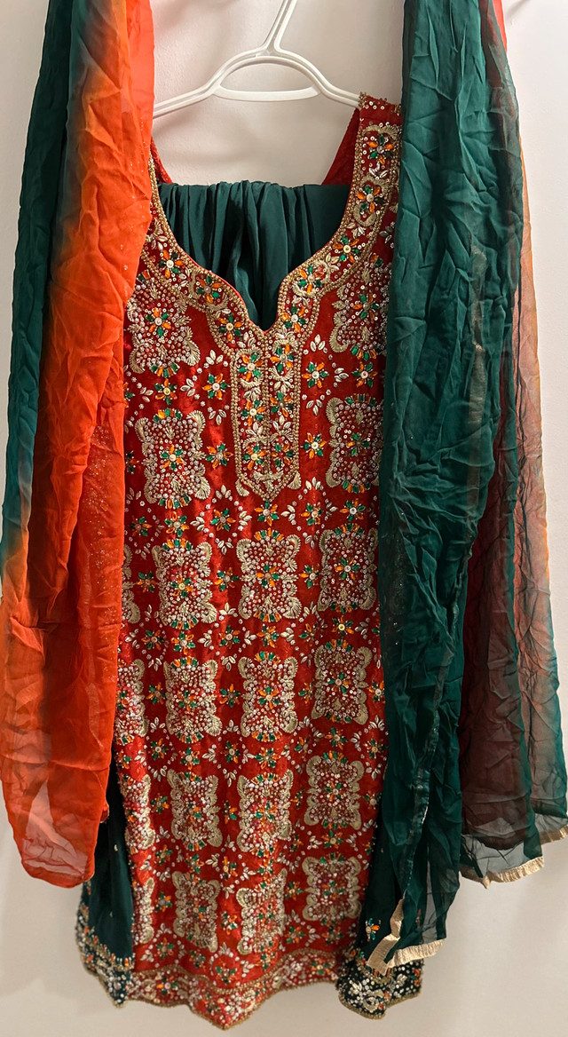 PRIVATE SALE Sarees, Leghas, Suits and Anarkalis SOME UNSTITCHED in Women's - Dresses & Skirts in North Bay - Image 2