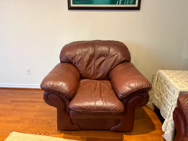 Leather Sofa Chair in Great Condition