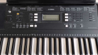 Yamaha PSR-E343 61 key keyboard 