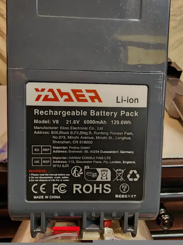 Dyson v8 cordless Vacuum Cleaner upgrade battery, Filter in Vacuums in Oakville / Halton Region - Image 8