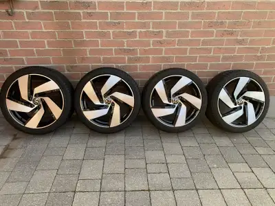 18" OEM Volkswagen Richmond Alloy Wheels and 225/40/18 Goodyear Eagle Sport Tires. Came off 2024 VW...