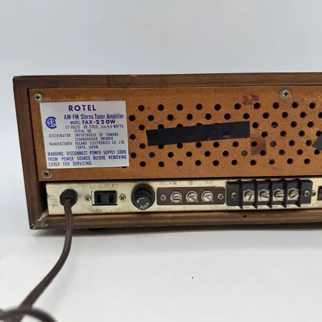 Rotel FAX-220 AM/FM Stereo Receiver in Stereo Systems & Home Theatre in City of Toronto - Image 8