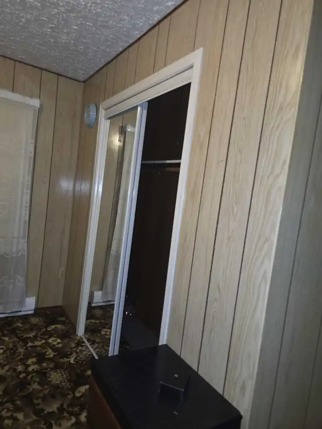 Room in a house. Main floor in Room Rentals & Roommates in Terrace - Image 5