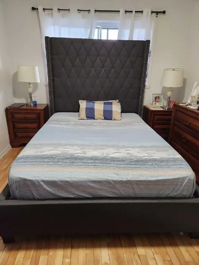 Ensemble Grand Lit (Queen) COMPLET - Matelas Bambou - État NEUF in Beds & Mattresses in City of Montréal - Image 3