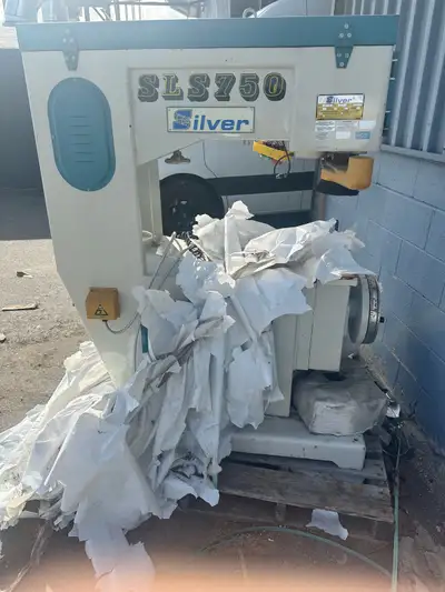 600v 5hp Overarm router