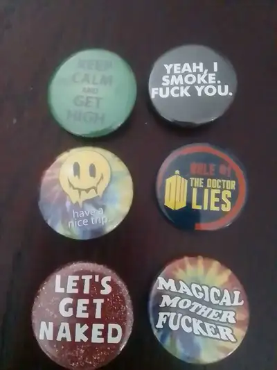 6 pinback buttons