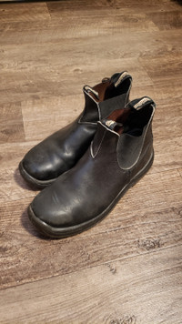 Men's Blundstone CSA Steel toe Boots Size 10Excellent new condit