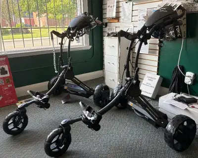 Brand new ewheels V2Pro remote units with Rovic RV1S 2.0 carts. These are the new units with no clam...