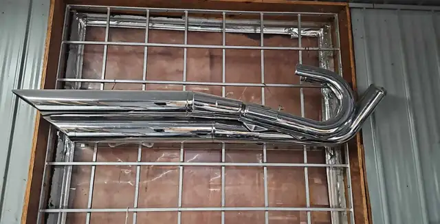 Échappement Suzuki Boulevard M109R VZR1800 Exaust Muffler in Motorcycle Parts & Accessories in Laval / North Shore - Image 2