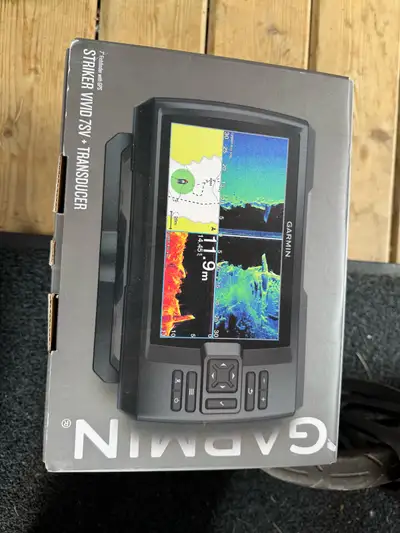 Brand new never installed Garmin Striker 7sv fishfinder/gps. Has side view.