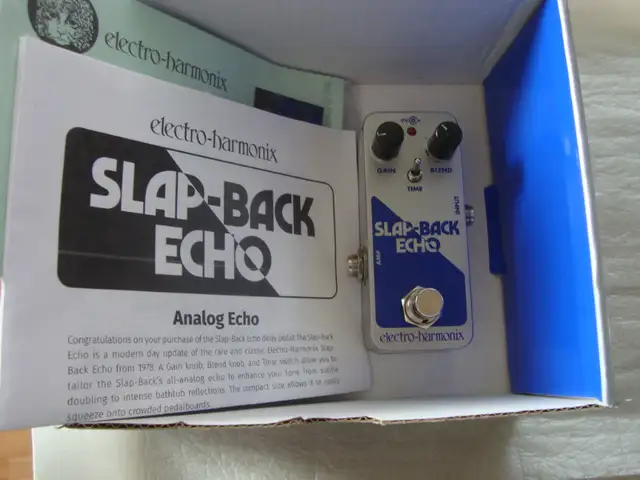 EHX Electro harmonix pedals/ehx us9dc adapter in Amps & Pedals in Ottawa - Image 2