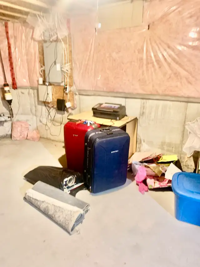 Basement Clearout Sale63234754032259121