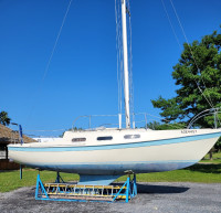 Tanzer 22 sailboat Sloop (1979) Ottawa $3,000