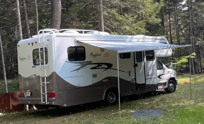 Bigfoot is Canadian made for the Canadian climate, these Bigfoot rigs are highly sought after. MVI t...