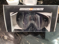 BRAND NEW- Moose Racing YOUTH Qualifier Slash Goggles - BLACK 