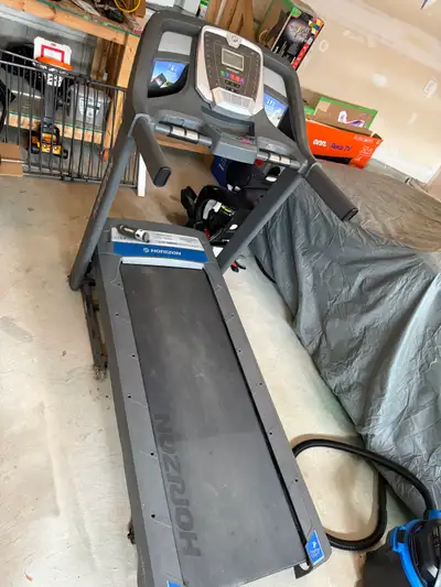 Moving sale! This treadmill is working good. It needs the safety key but I would use it with any spa...