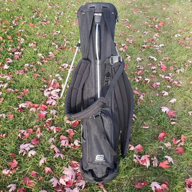 New PING Stand Golf Bag  with Club Cover in Golf in Barrie - Image 5