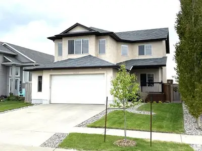 Gorgeous Custom Built 2 Story Home for Rent in Morinville