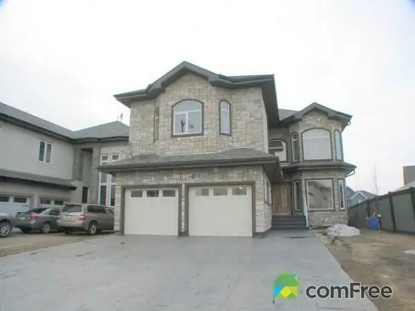 Summerside - Walkout 1 Bdrm/1 Bdrm Basement Suite w/ utilities