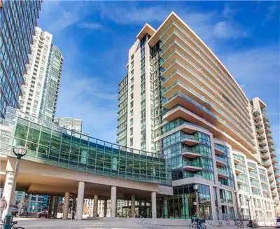 WATERFRONT | DOWNTOWN | 2 BED | CONDO RENT | LAUNDRY | 550sf