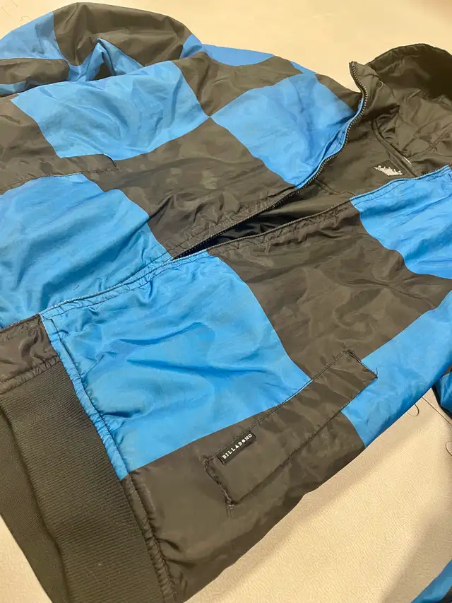 Boys Winter Jacket in Kids & Youth in Calgary - Image 7